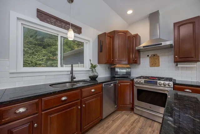 $299,000 | 3765 Highway 5, Fairlee, VT 05033