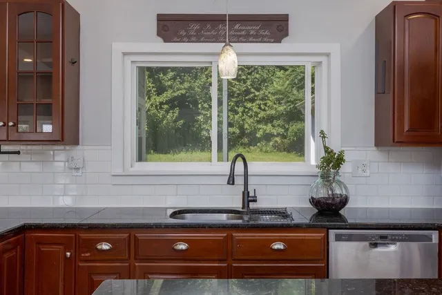 $299,000 | 3765 Highway 5, Fairlee, VT 05033