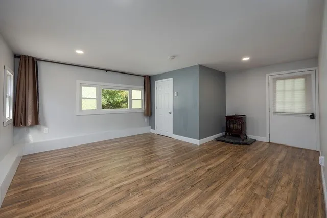 $299,000 | 3765 Highway 5, Fairlee, VT 05033