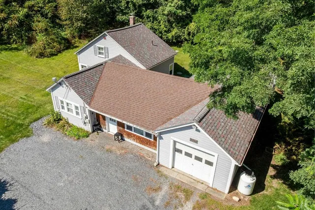 $299,000 | 3765 Highway 5, Fairlee, VT 05033