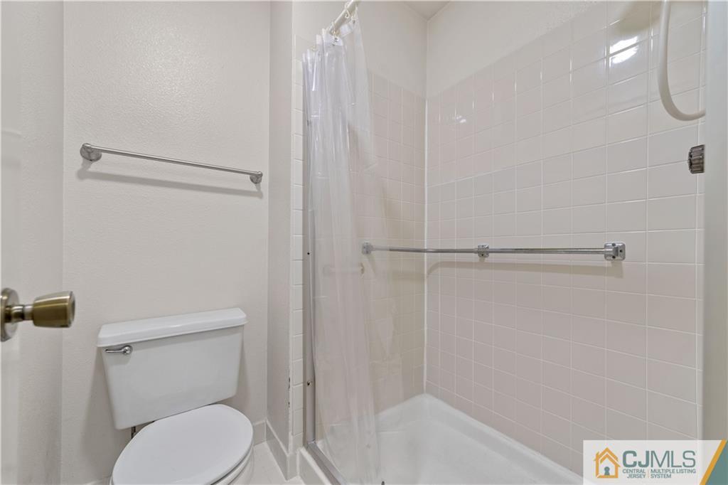 813 Deal Road, Unit A Monroe Township, NJ 08831 - Photo 11 of 25 Gallery Image 11