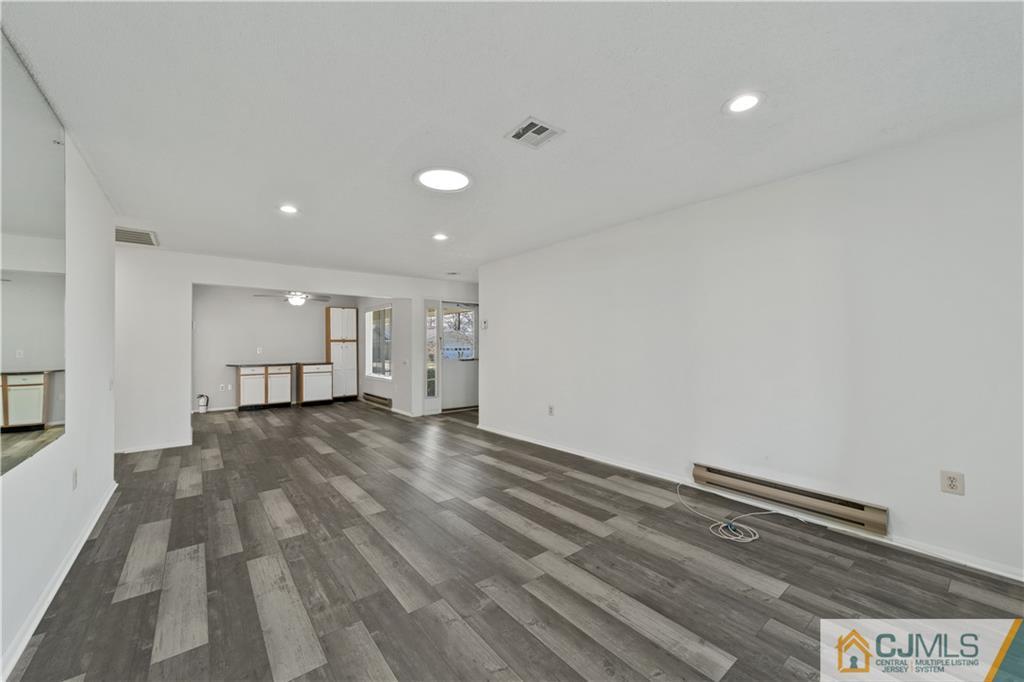 813 Deal Road, Unit A Monroe Township, NJ 08831 - Photo 8 of 25 Gallery Image 8