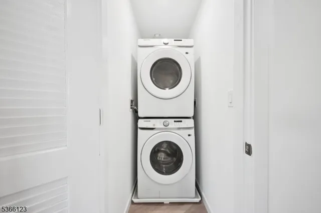 $2,350 | 369 18th Avenue, Unit 404, Newark, NJ 07108