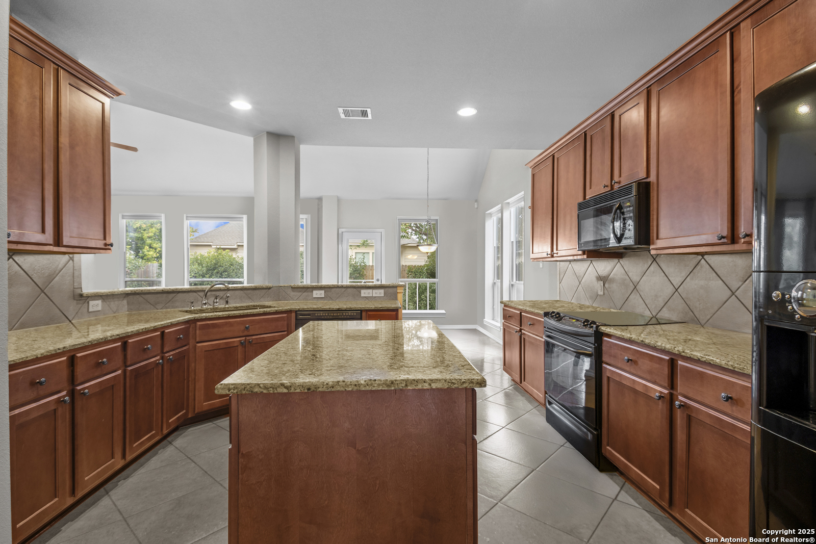 2985 Prairie Seguin, TX 78155 - Photo 11 of 35