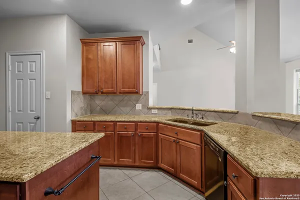 $430,000 | 2985 Prairie, Seguin, TX 78155