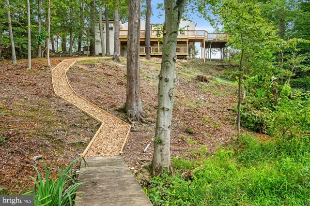 $1,195,000 | 2408 William And Mary Drive, Alexandria, VA 22308