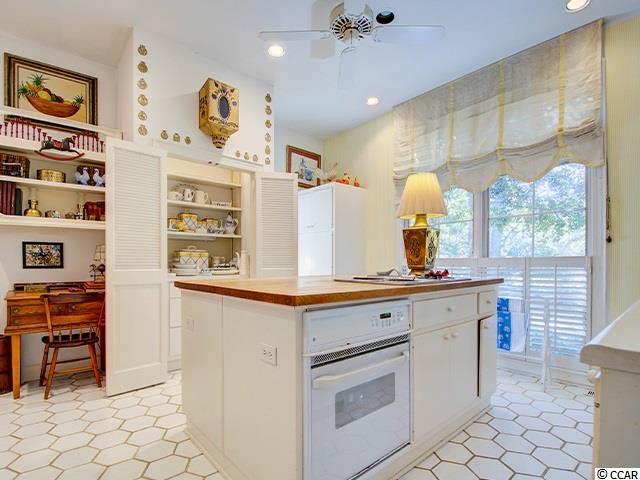 582 Tucker Road Pawleys Island, SC 29585 - Photo 8 of 40 Gallery Image 8