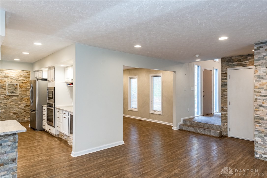 9543 Bellbrook Road Waynesville, OH 45068 - Photo 8 of 79 Gallery Image 8