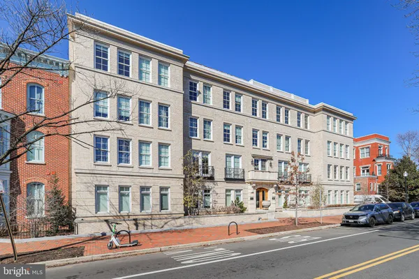 $550,000 | 300 8th Street Northeast, Unit 404, Washington, DC 20002