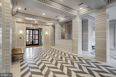 $550,000 | 300 8th Street Northeast, Unit 404, Washington, DC 20002