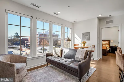 $550,000 | 300 8th Street Northeast, Unit 404, Washington, DC 20002