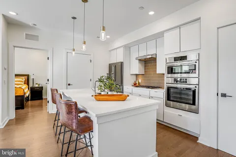 $550,000 | 300 8th Street Northeast, Unit 404, Washington, DC 20002