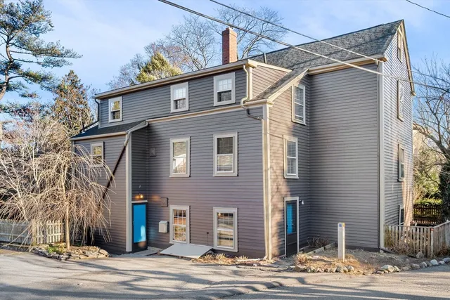 $999,900 | 7 Mechanic Court, Marblehead, MA 01945