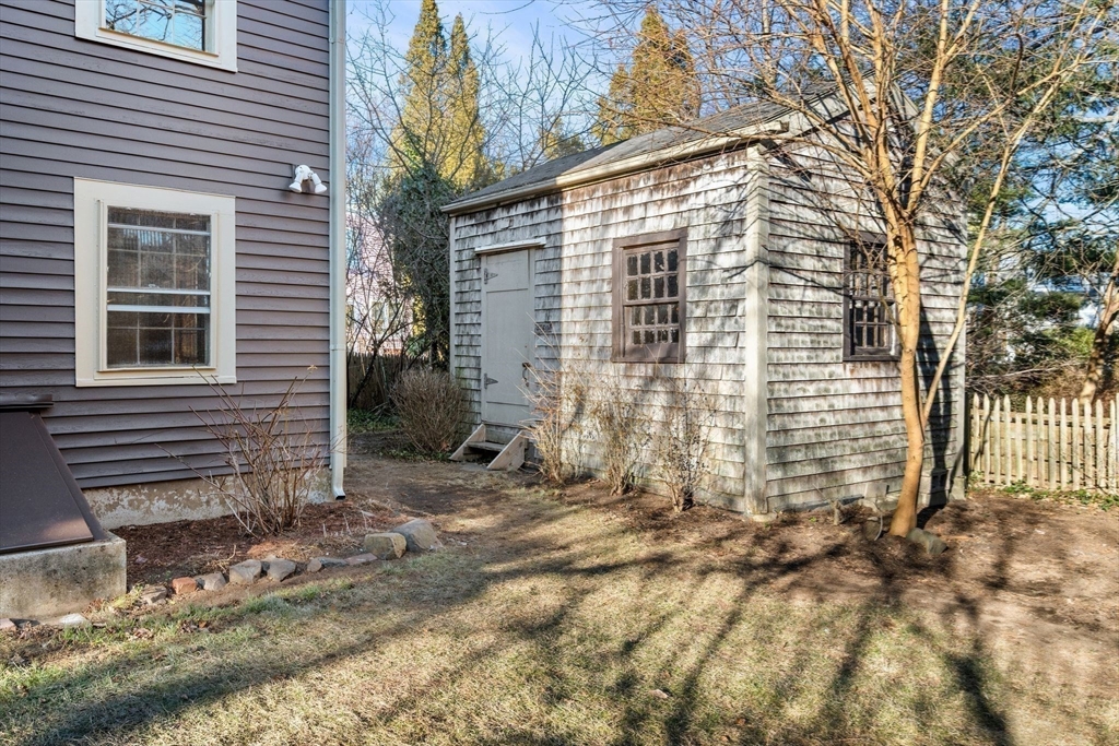 7 Mechanic Court Marblehead, MA 01945 - Photo 25 of 33