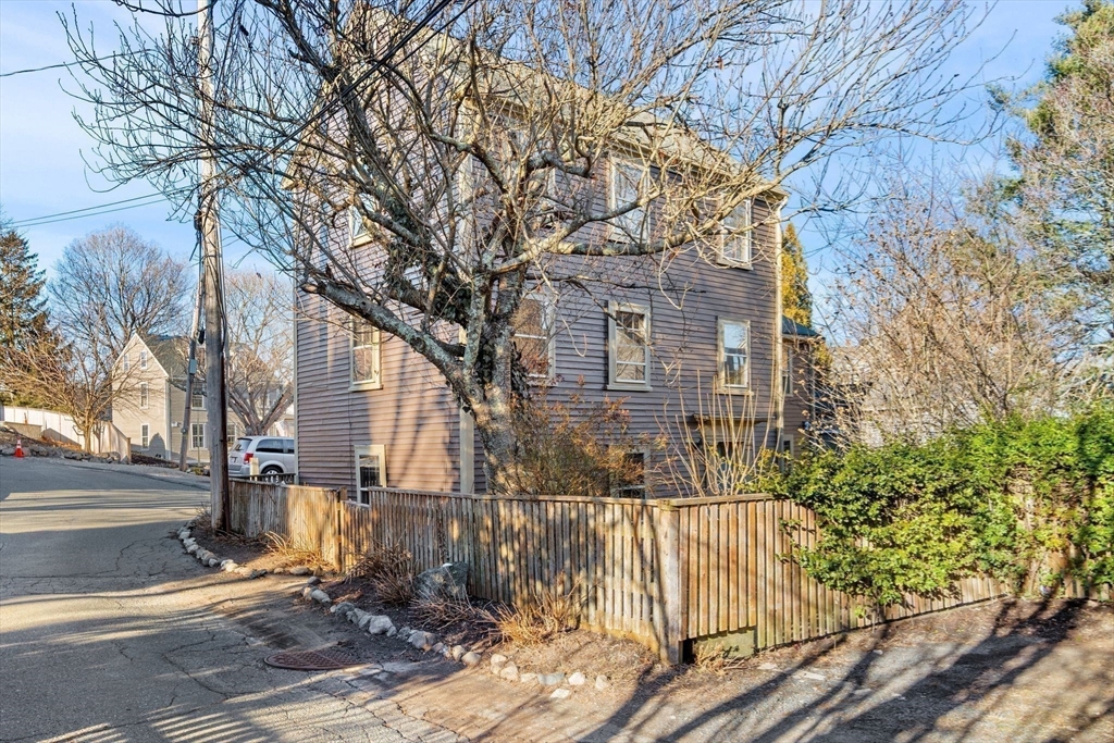 7 Mechanic Court Marblehead, MA 01945 - Photo 29 of 33