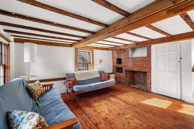 $999,900 | 7 Mechanic Court, Marblehead, MA 01945