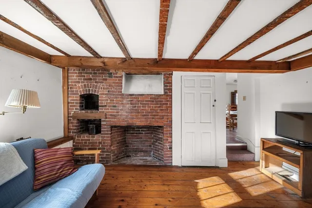 $999,900 | 7 Mechanic Court, Marblehead, MA 01945