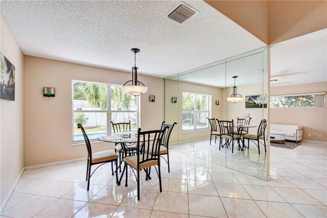 136 West Lee Road Delray Beach, FL 33445 - Photo 16 of 61 Photo 16