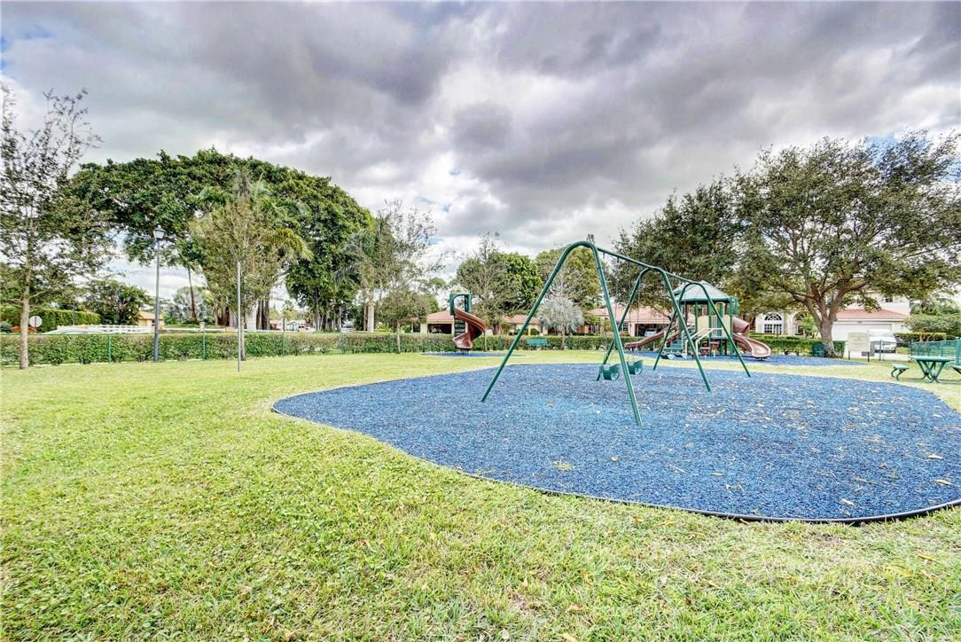 136 West Lee Road Delray Beach, FL 33445 - Photo 43 of 61 Photo 43