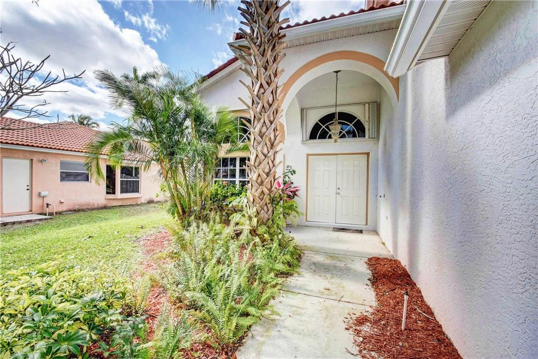 136 West Lee Road Delray Beach, FL 33445 - Photo 10 of 61 Photo 10