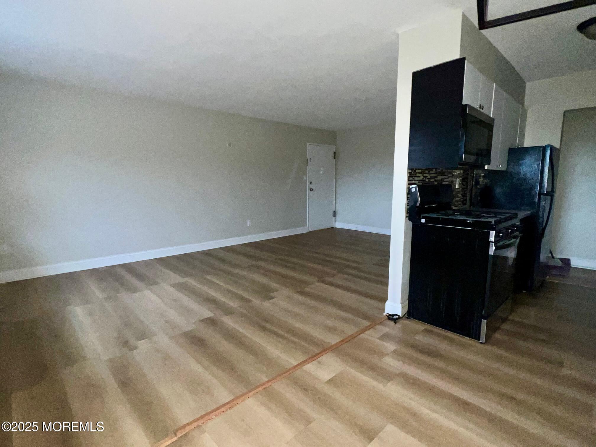 12 Manchester Court, Unit H Freehold, NJ 07728 - Photo 1 of 11