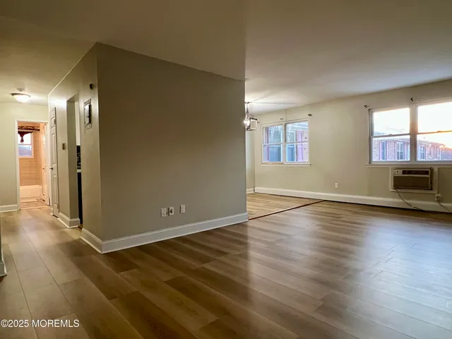 $1,900 | 12 Manchester Court, Unit H, Freehold, NJ 07728