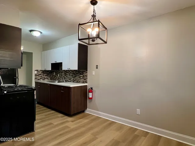 $1,900 | 12 Manchester Court, Unit H, Freehold, NJ 07728