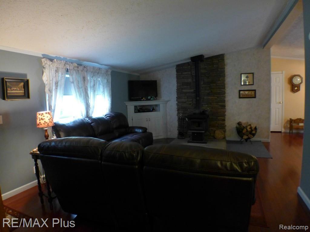 5710 Sheridan Road Vassar, MI 48768 - Photo 6 of 17 P1010163.jpg