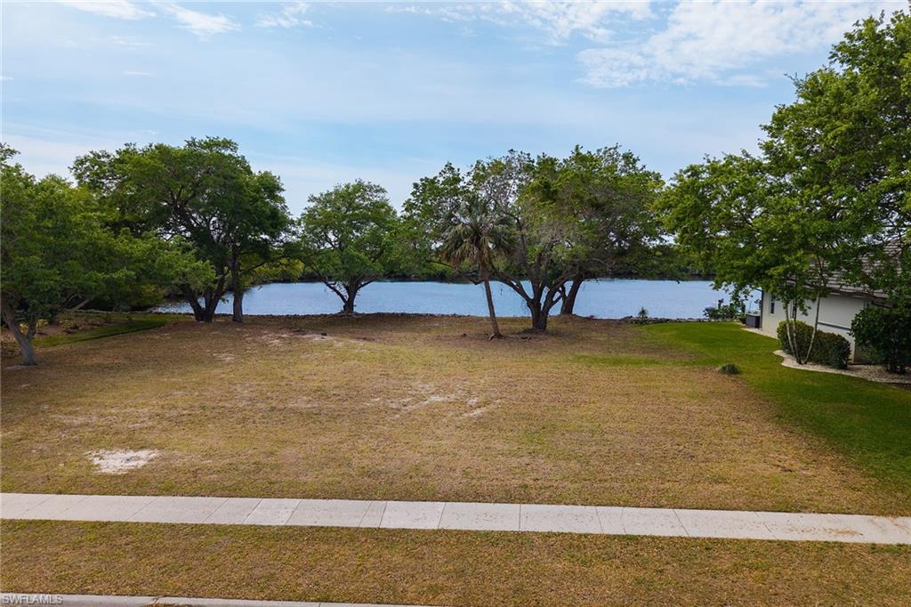 140 Wilderness Cay Naples, FL 34114 - Photo 2 of 20