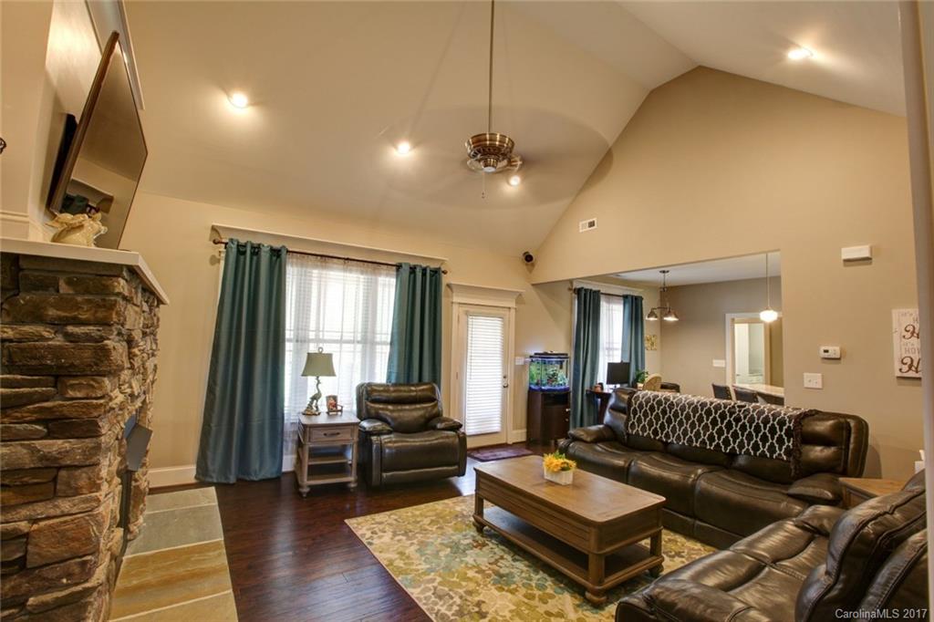 6618 Ridgemont Denver, NC 28037 - Photo 8 of 24 Gallery Image 8