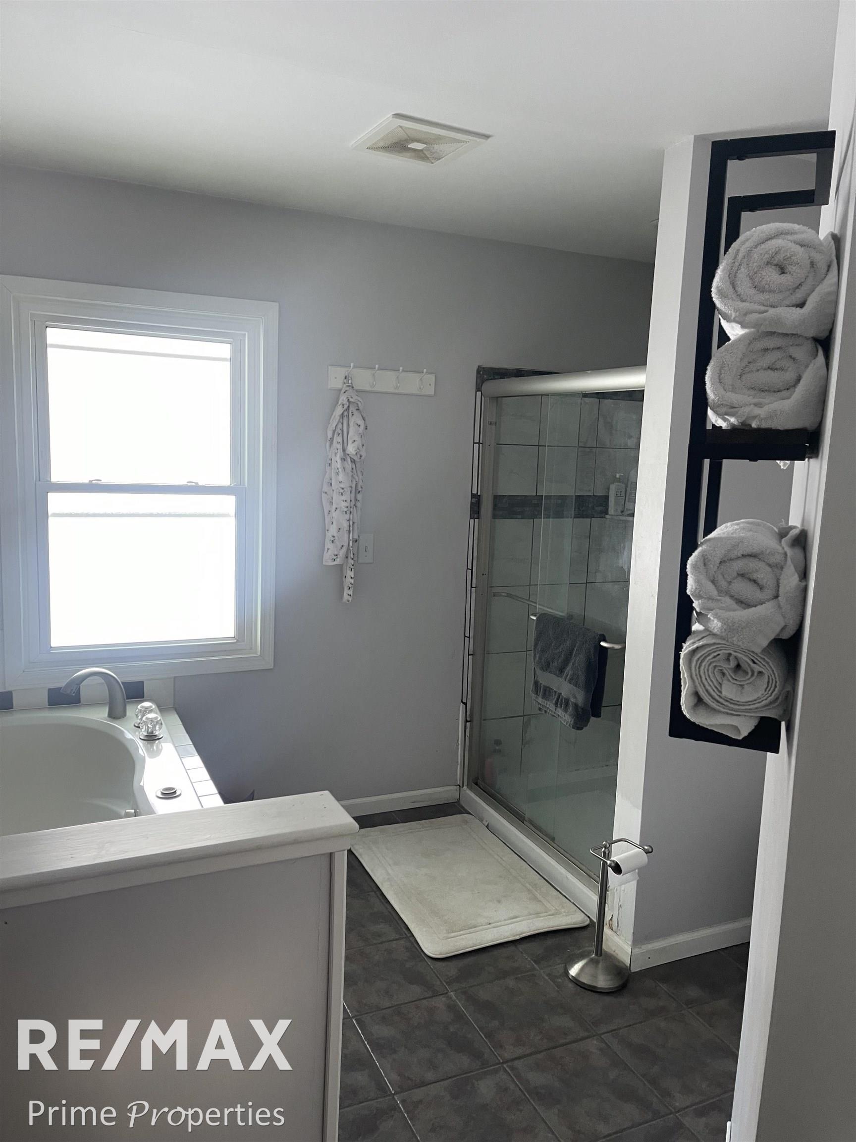 4121 Thom Road Columbiaville, MI 48421 - Photo 16 of 29 50195431-4e5c69ce-b1d2-462b-843b-058821fc5bd3.JPG