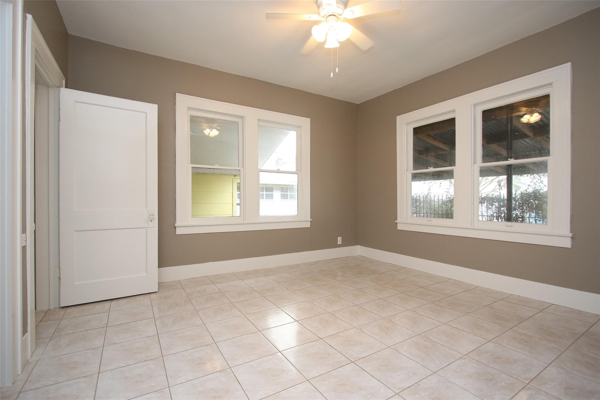 1127 Walling Street Houston, TX 77009 - Photo 16 of 23 a view of an empty room with a window