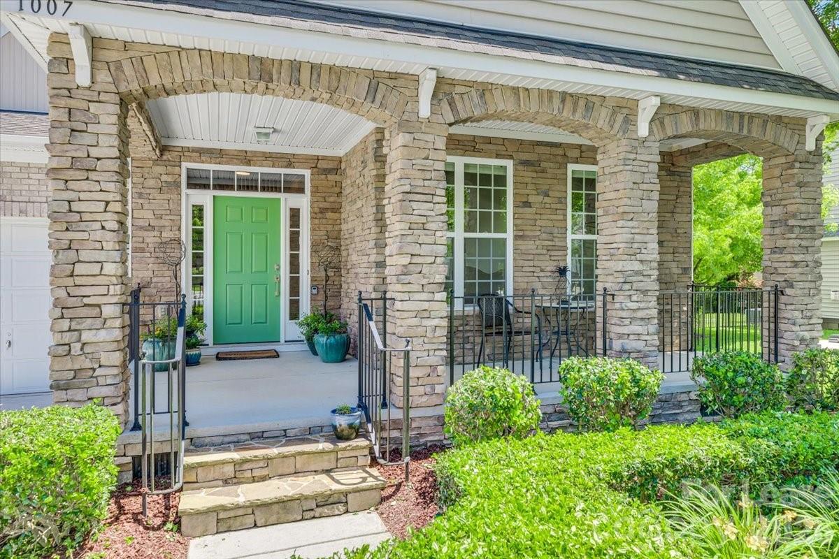 1007 Kaiser Way Fort Mill, SC 29715 - Photo 2 of 48