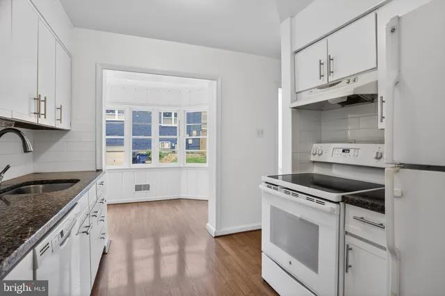 $4,200 | 5205 Saratoga Avenue, Chevy Chase, MD 20815