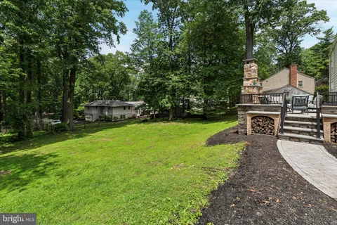 $1,050,000 | 349 Colket Lane, Wayne, PA 19087