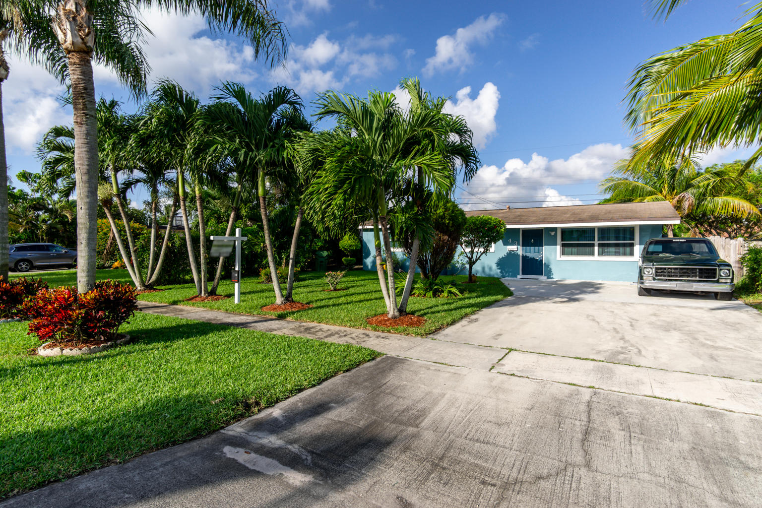 43 Andros Road Palm Springs, FL 33461 - Photo 1 of 23 Front of the House