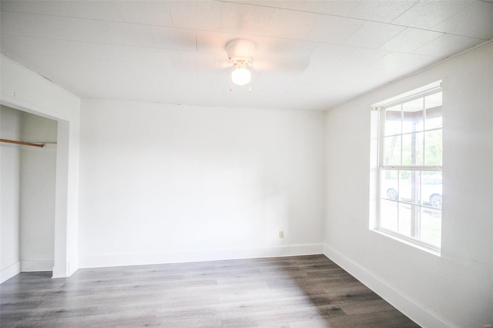 1333 Rhodes Street Granite City, IL 62040 - Photo 10 of 18 Gallery Image 10