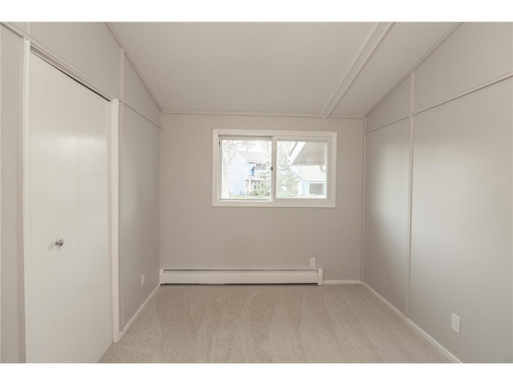 19115 Homestead Circle Eden Prairie, MN 55346 - Photo 11 of 27