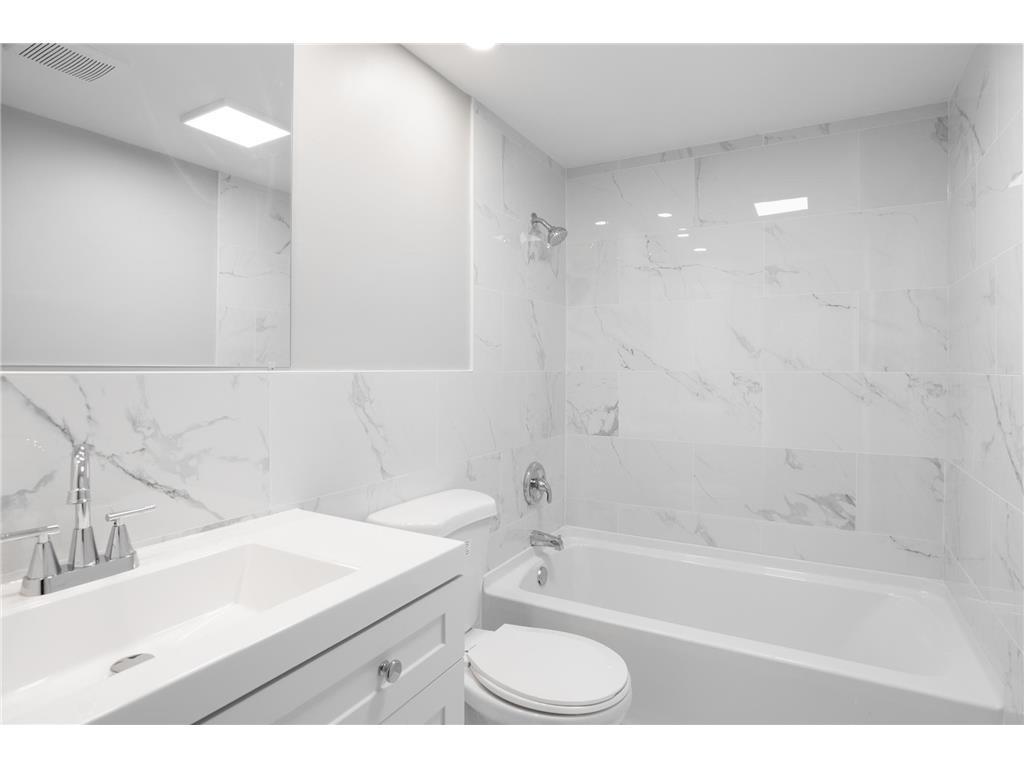 19115 Homestead Circle Eden Prairie, MN 55346 - Photo 13 of 27