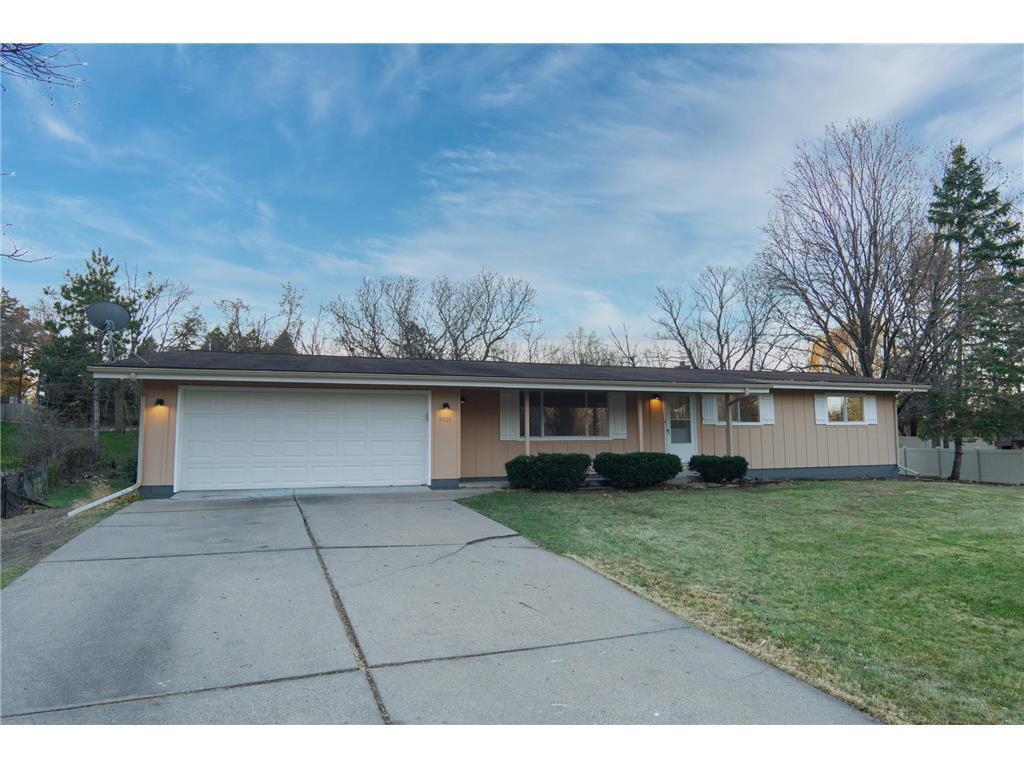 19115 Homestead Circle Eden Prairie, MN 55346 - Photo 2 of 27