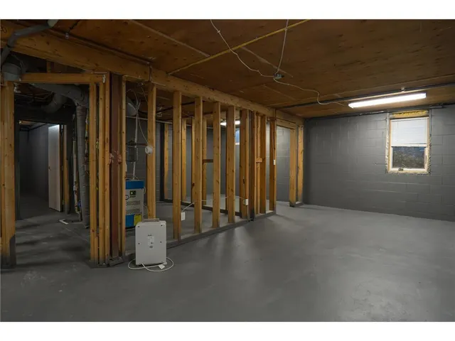 $2,700 | 19115 Homestead Circle, Eden Prairie, MN 55346