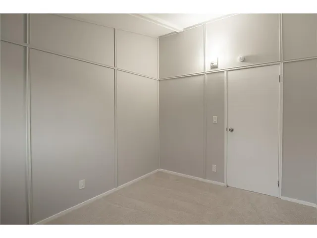 $2,700 | 19115 Homestead Circle, Eden Prairie, MN 55346