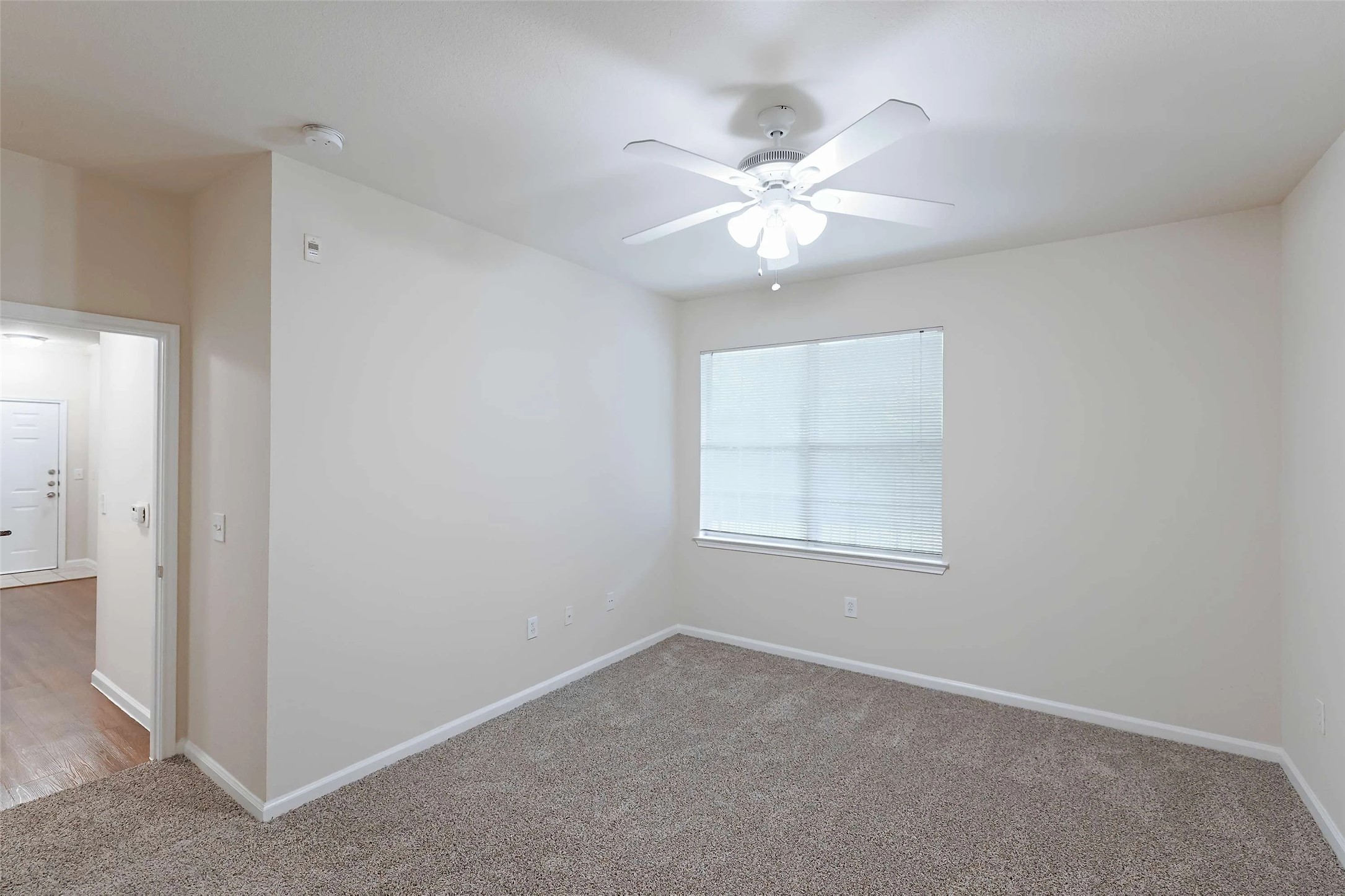 10505 South I-35 Frontage Road, Unit 237 Austin, TX 78747 - Photo 14 of 25 Up to 8 Weeks Rent Free! Don’t miss out on this limited-time offer — contact our team today to learn more and find the perfect unit for you!