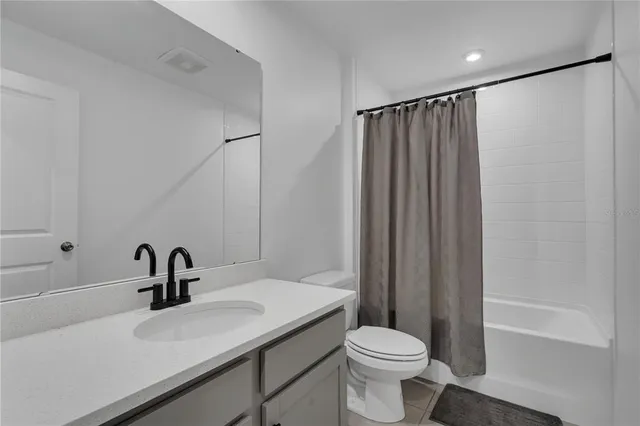 $389,900 | 2552 Chickasaw Plum Loop, Clermont, FL 34711