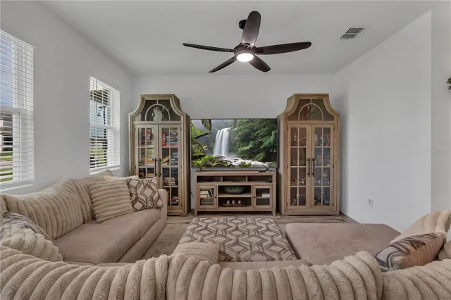 $389,900 | 2552 Chickasaw Plum Loop, Clermont, FL 34711