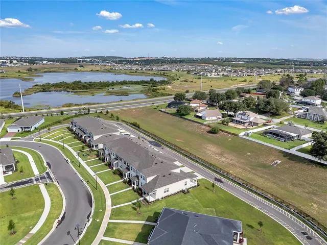 $389,900 | 2552 Chickasaw Plum Loop, Clermont, FL 34711