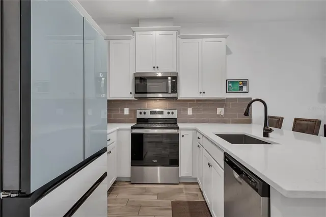 $389,900 | 2552 Chickasaw Plum Loop, Clermont, FL 34711