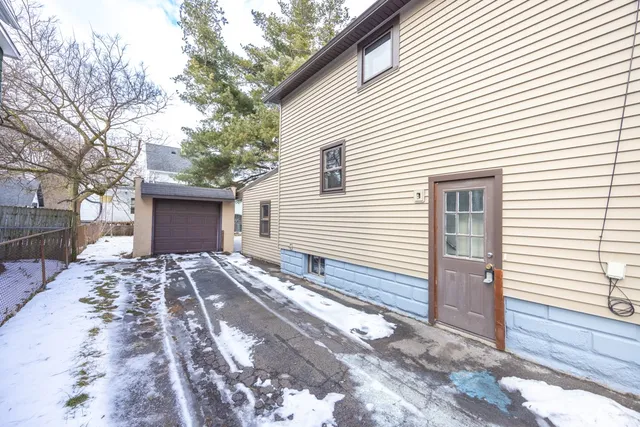 $189,900 | 103 Garfield Street, East Rochester, NY 14445