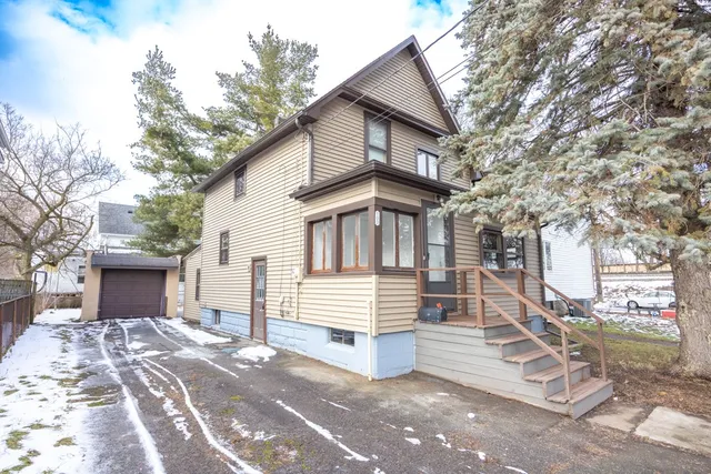 $189,900 | 103 Garfield Street, East Rochester, NY 14445