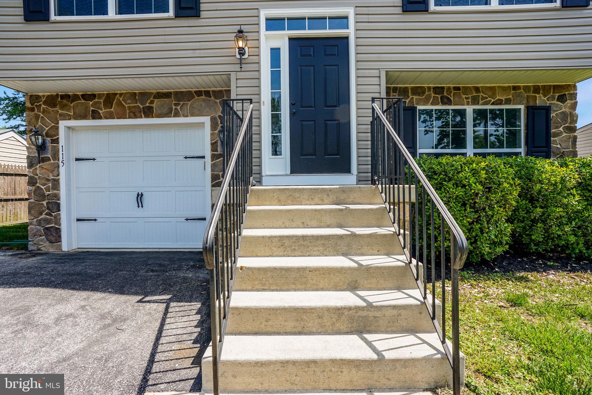 115 Meadow Road Pasadena, MD 21122 - Photo 2 of 77 Front entry